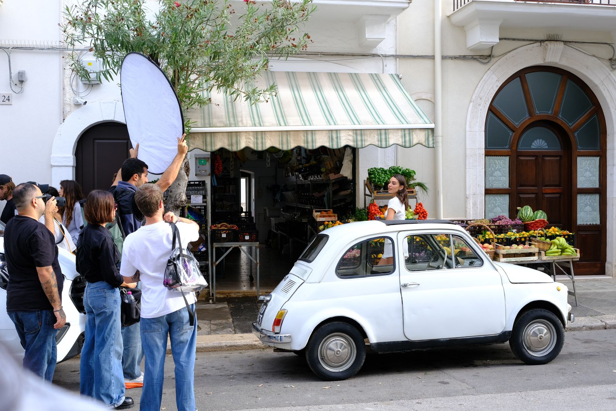 イタリア・プーリア州、オストゥーニでの写真撮影ロケ - Courage Production