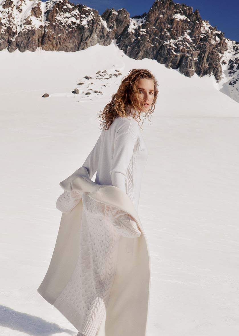Falconeri winter photo campaign model on Mont Blanc production