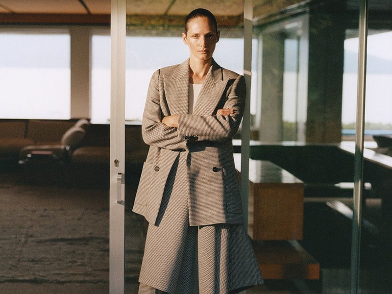 Brutalist villa location in Monte Argentario managed by Courage Production for Net-A-Porter