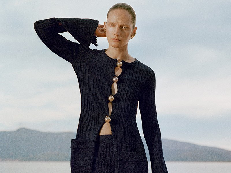 Production logistics and crew management for international fashion campaign in Italy