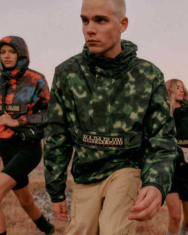 Providing premier production service in Italy for high-end fashion and outdoor brands