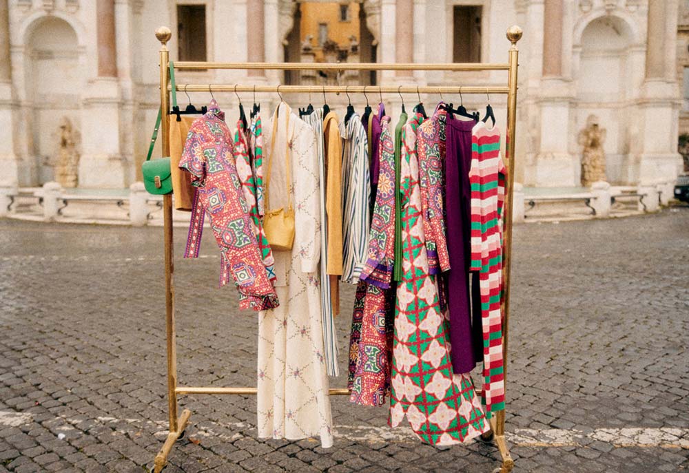 Wardrobe rack and set logistics by our photo production company in Rome