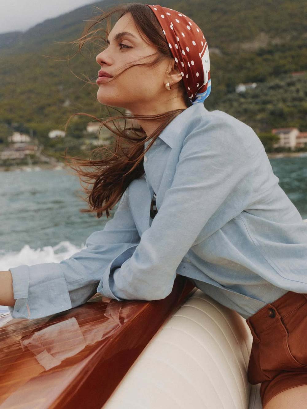 Boden campaign on a vintage Riva boat on Lake Garda, photo production by Courage Production