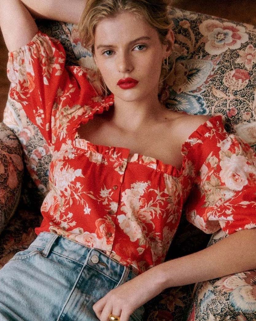 Sézane French brand campaign in an Italian villa near Milan